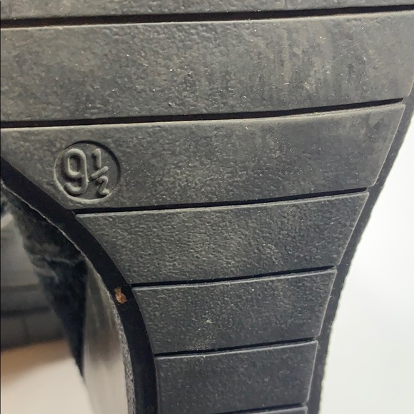 Kenneth Cole Reaction suede wedge boots - Picture 7 of 11